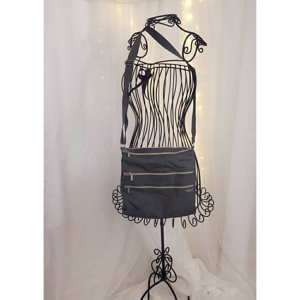Baggallini crossbody 